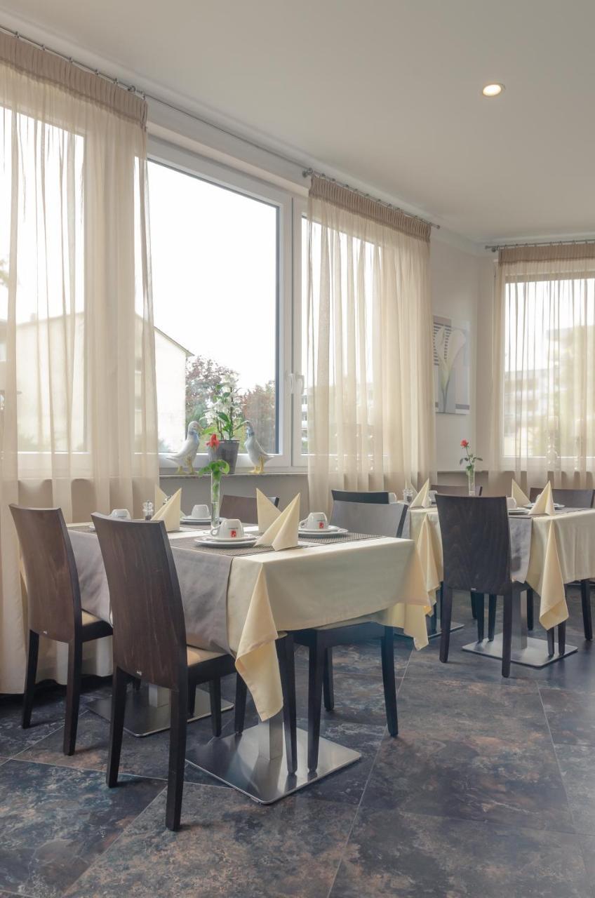 Waldhotel Sindelfingen Am Eichholz Ngoại thất bức ảnh