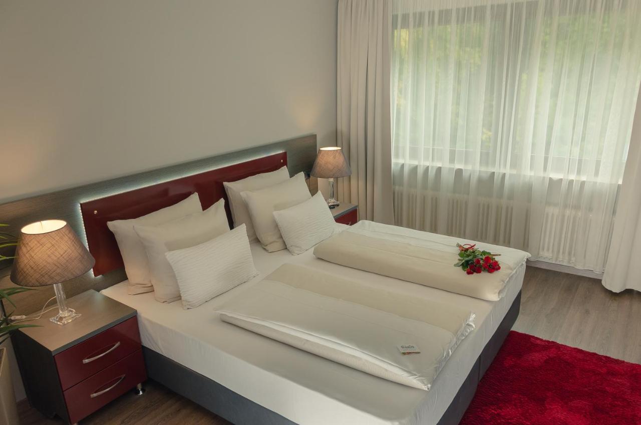Waldhotel Sindelfingen Am Eichholz Ngoại thất bức ảnh