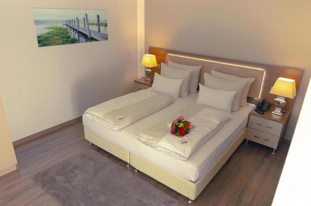 Waldhotel Sindelfingen Am Eichholz Ngoại thất bức ảnh