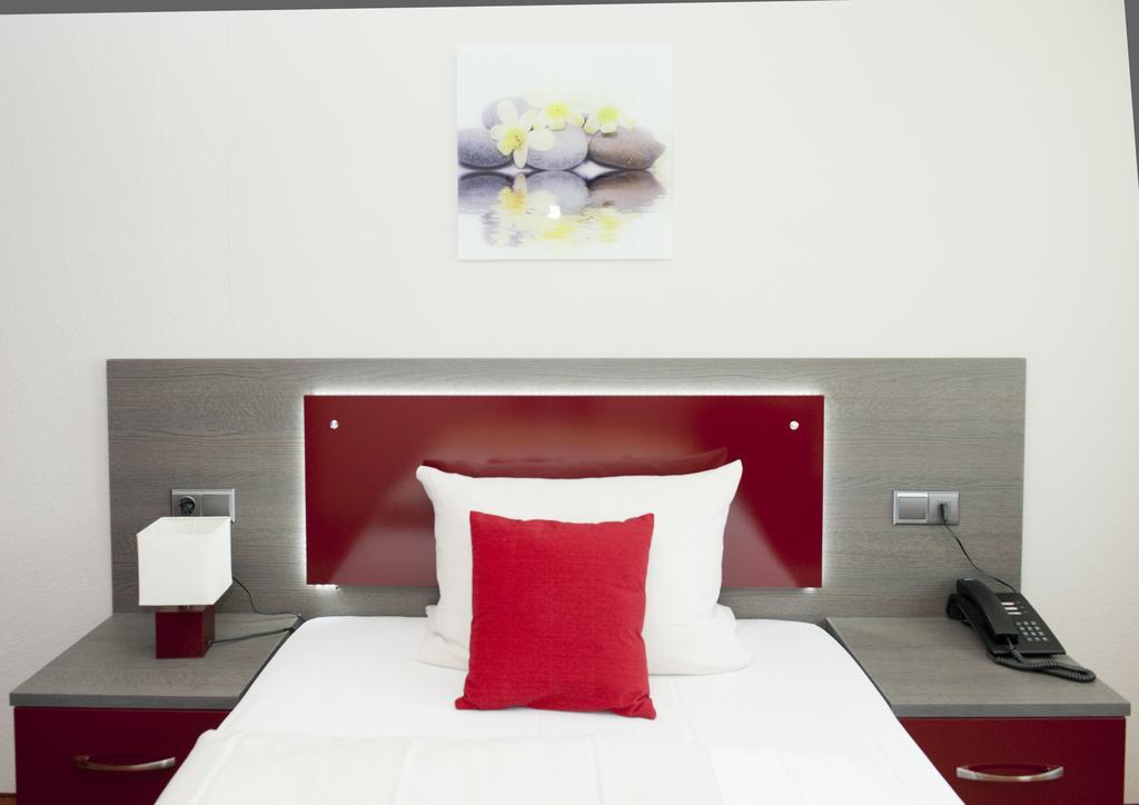 Waldhotel Sindelfingen Am Eichholz Phòng bức ảnh